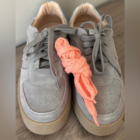 Steve Madden sneakers New in Box size 9 - Picture 4 of 10